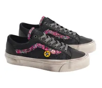 Sneakers — Black