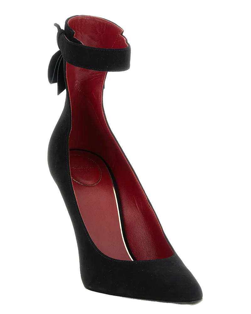 Valentino Garavani Fatale Pump — Black Black