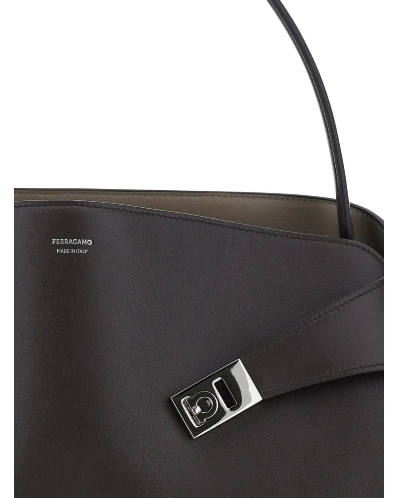 Ferragamo Women's Shoulder Bag Hug Media Brown Leather Calf Brown