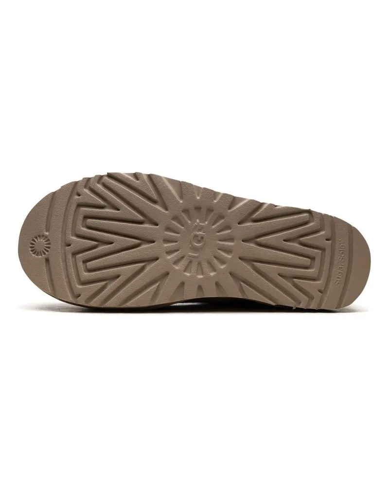 UGG Boot — Beige Beige
