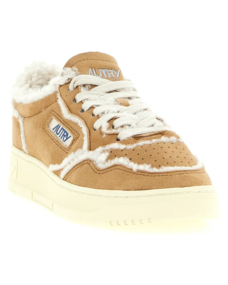 AUTRY Medalist Low Sneaker — Camel Camel