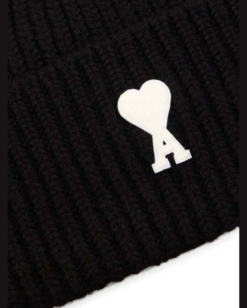 AMI Paris Beanie — Black Black