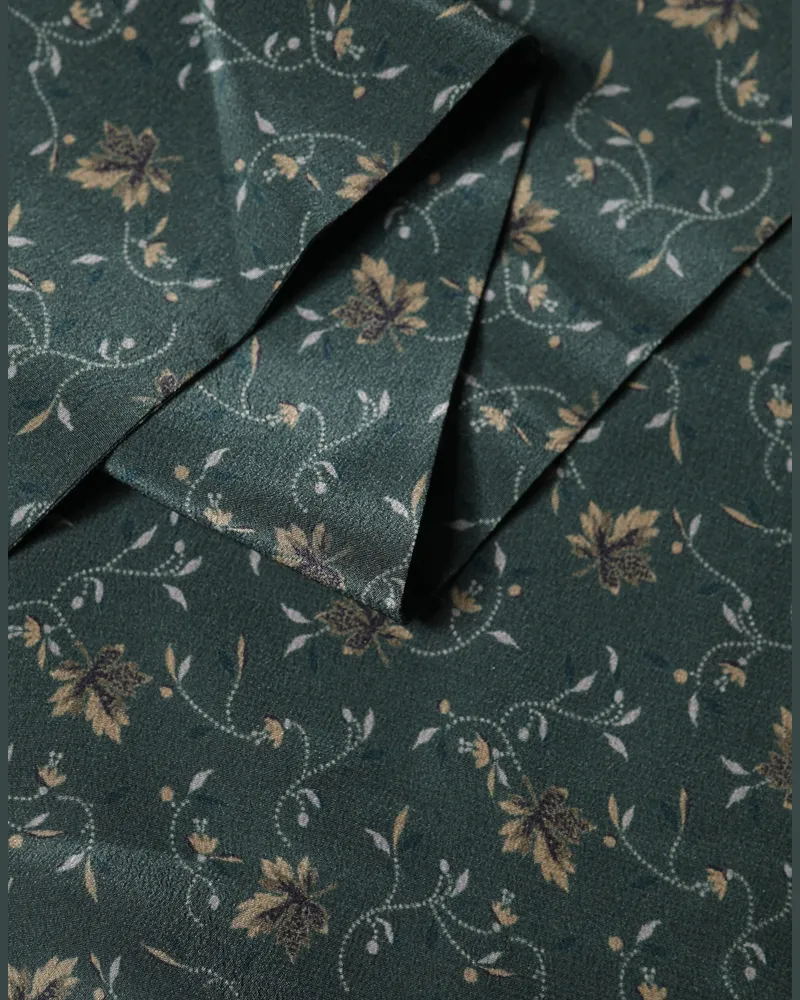 Dolce & Gabbana Men's Green Silk Floral Pattern Fringed 135cm X 16cm Scarf Green