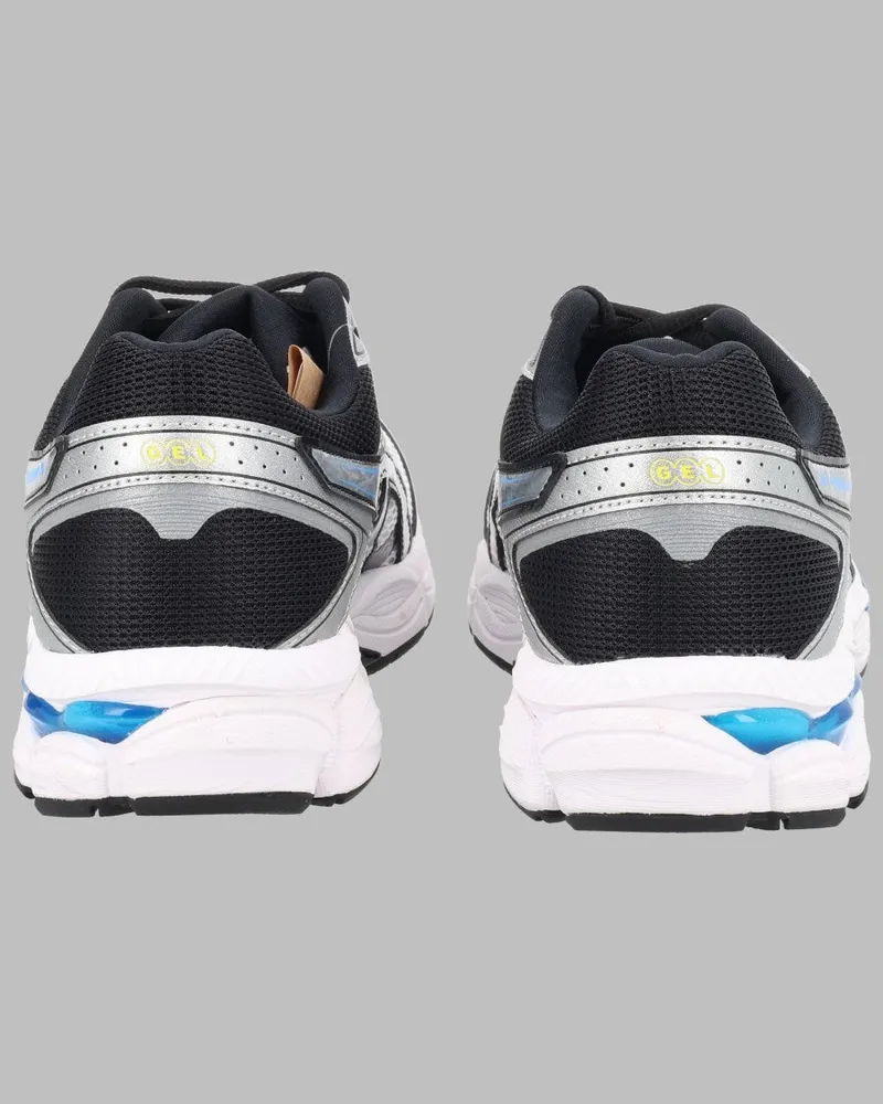 Asics Gel-Cumulus 16 Sneakers — White White