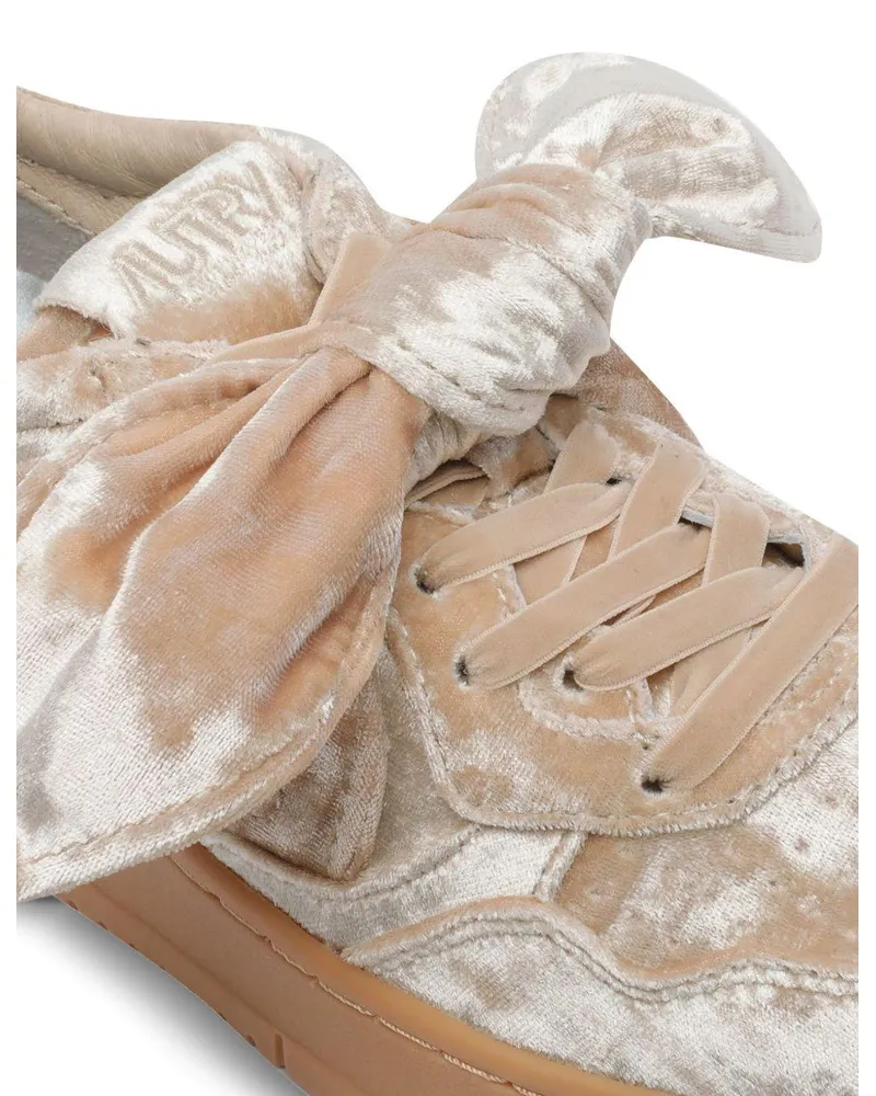 AUTRY Women's Low Medalist Velvet Sneakers Champagne Trainers Beige