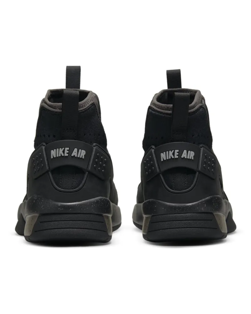 Nike Women's Acg Air Sneaker Black Leather Black