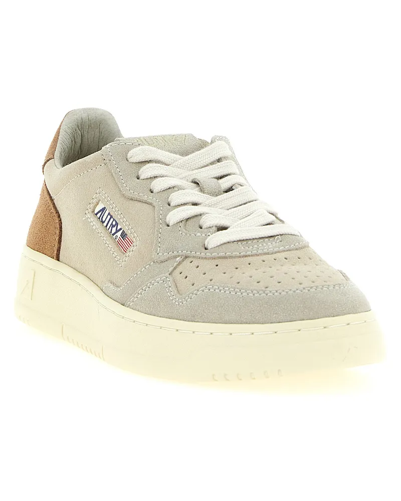 AUTRY Medalist Low Sneaker — Beige Beige