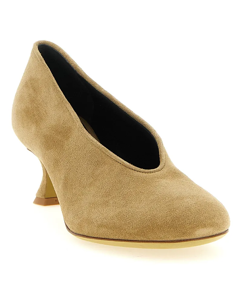 Moschino Duck Pumps — Camel Camel