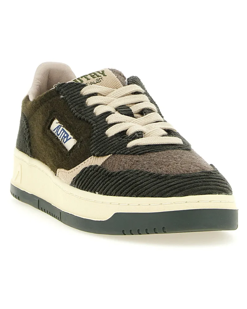 AUTRY Medalist Low Sneakers — Green Green