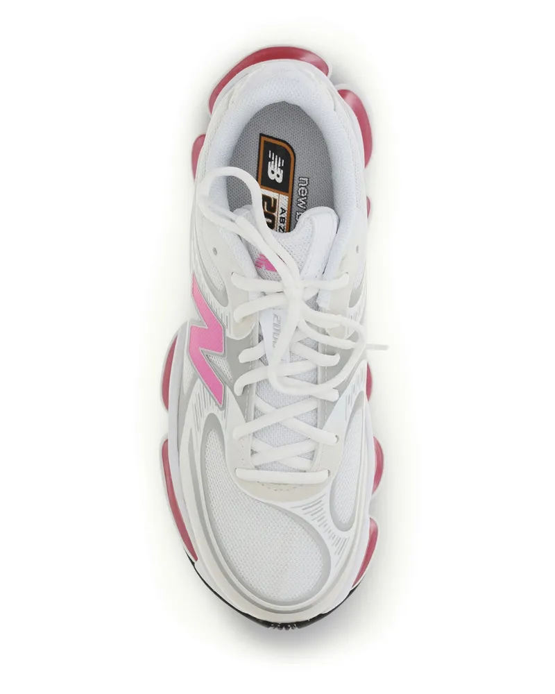 New Balance Unisex 2000 Sneakers White-Pink Upper: Fabric; Sole: Rubber White/pink White