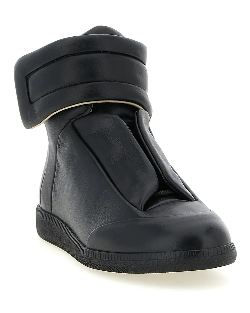 Maison Margiela Seamless Calf Leather Sneaker — Black Black