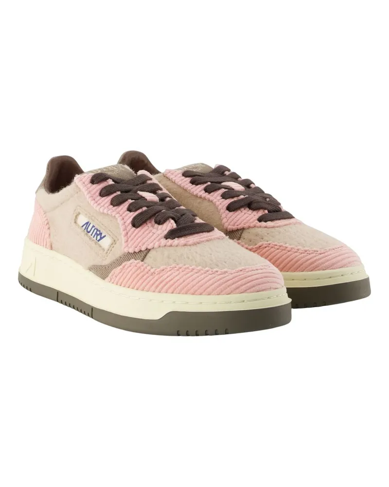 AUTRY Medalist Low Sneaker — Pink 