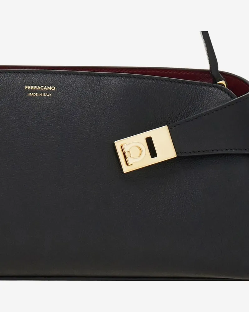Ferragamo Women's Shoulder Bag Hug East-West Black Calfskin Black