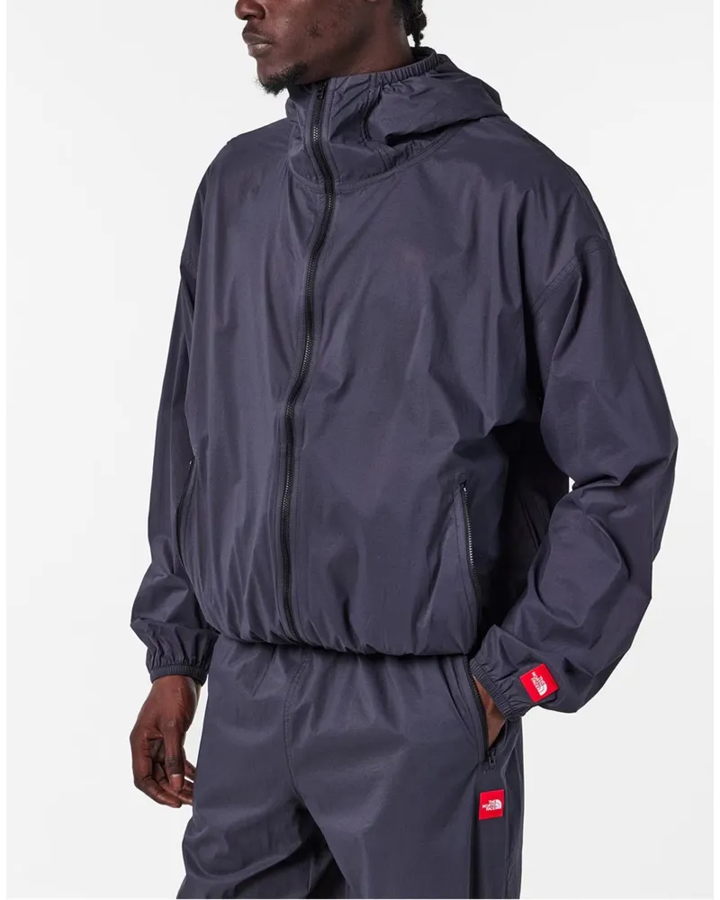 The North Face Men's Redbox Packable Windbreaker Jacket Black Clothing > Coats Black
