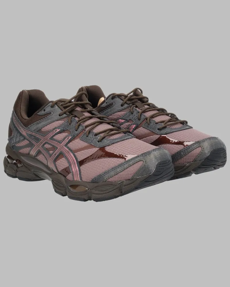 Asics Gel-Cumulus 16 Sneakers — Pink Pink