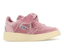Medalist Sneakers — Pink