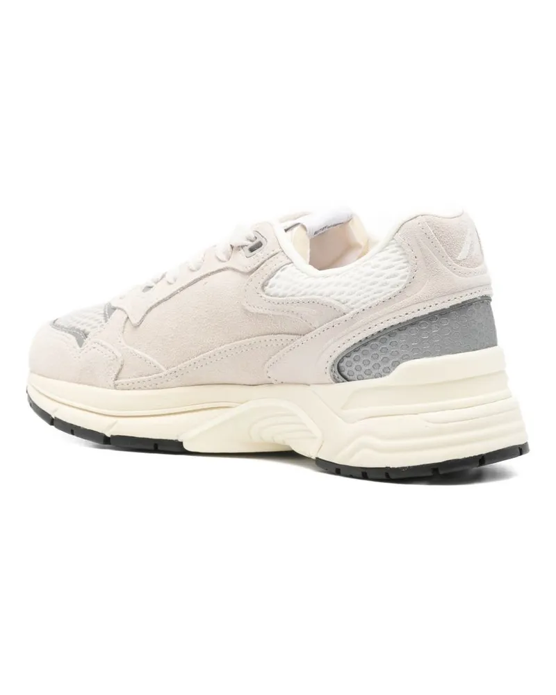 AUTRY Hyperway Low Sneakers — Beige Beige