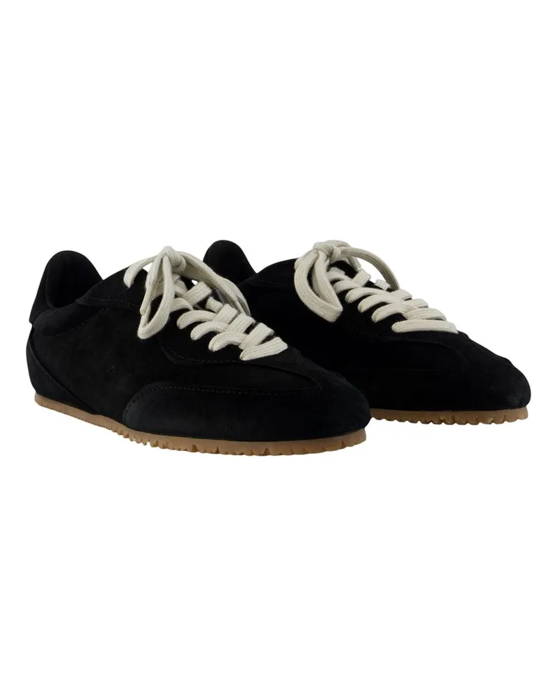 Axel Arigato Sneaker — Black Black