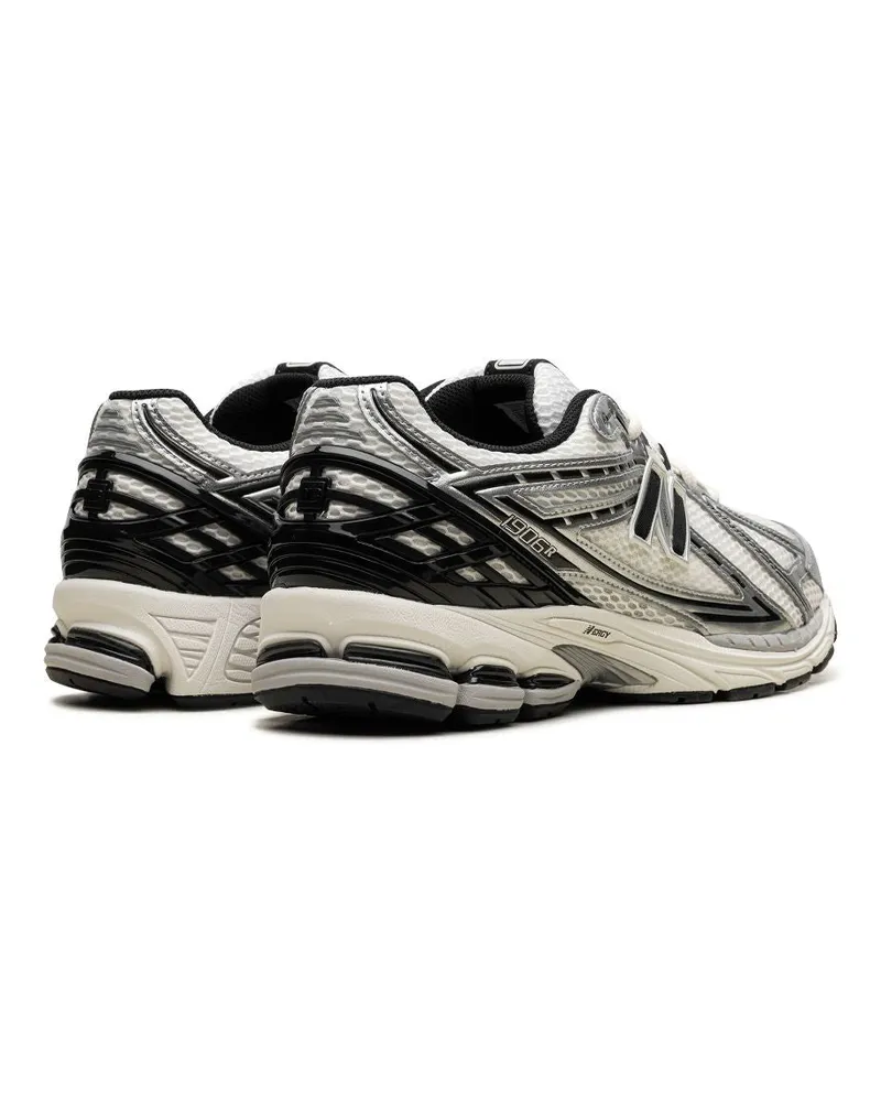 New Balance 1906R Sneaker — Silver Silver