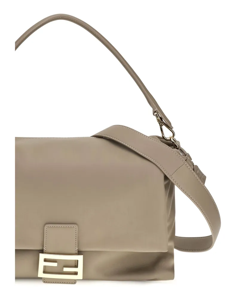 Fendi Women's Shoulder Bag Baguette Nappa Leather Taupe Calf Taupe