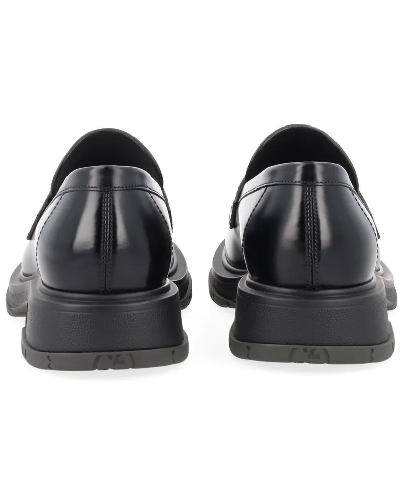 Gucci Calf Leather Loafers — Black Black