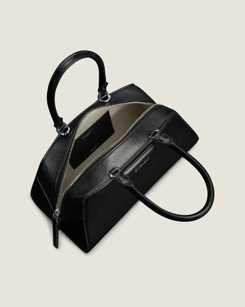 Givenchy Unisex Giv Bag E26 Noir Black
