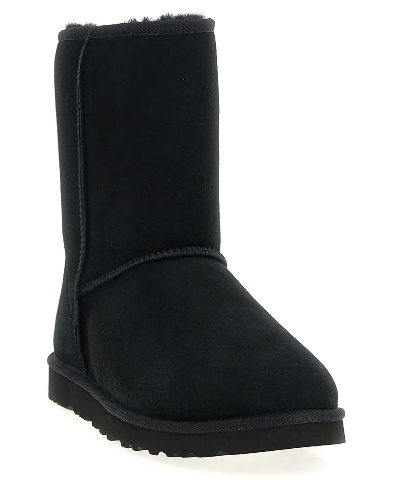 UGG Boot — Black Black