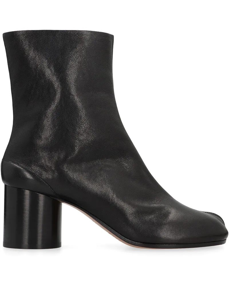 Maison Margiela Women's Ankle Boots Tabi Black Leather Cow Hide Black