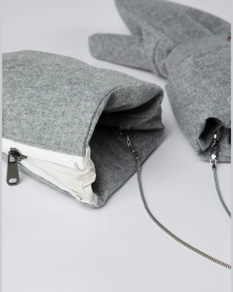 Brunello Cucinelli Womens Light Grey Wool Mittens Gray Accessories & Slg Gray