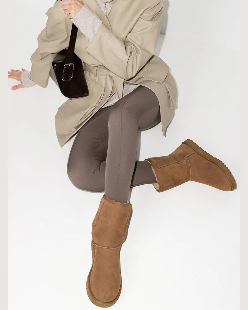 UGG Boots — Camel Camel