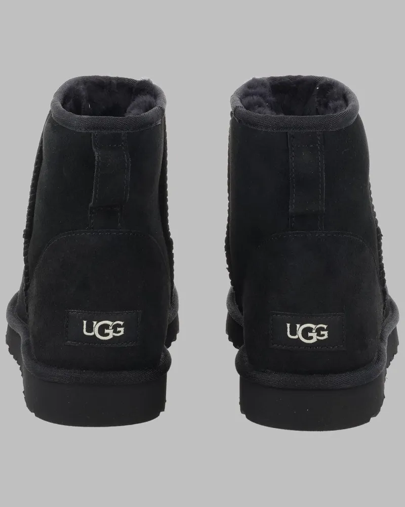 UGG Boots — Black Black