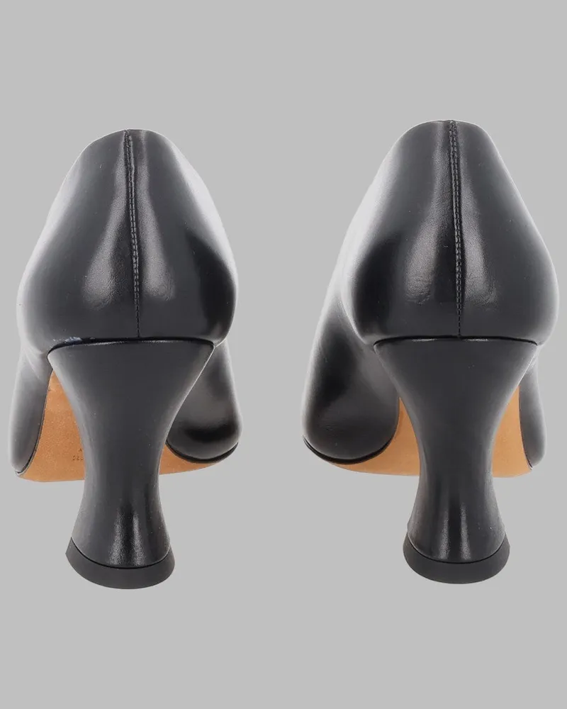 KHAITE Colleen Pumps — Black Black