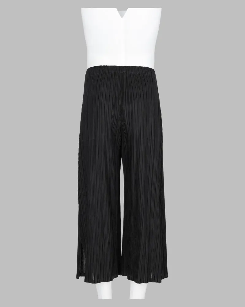 Issey Miyake Trousers — Black Black