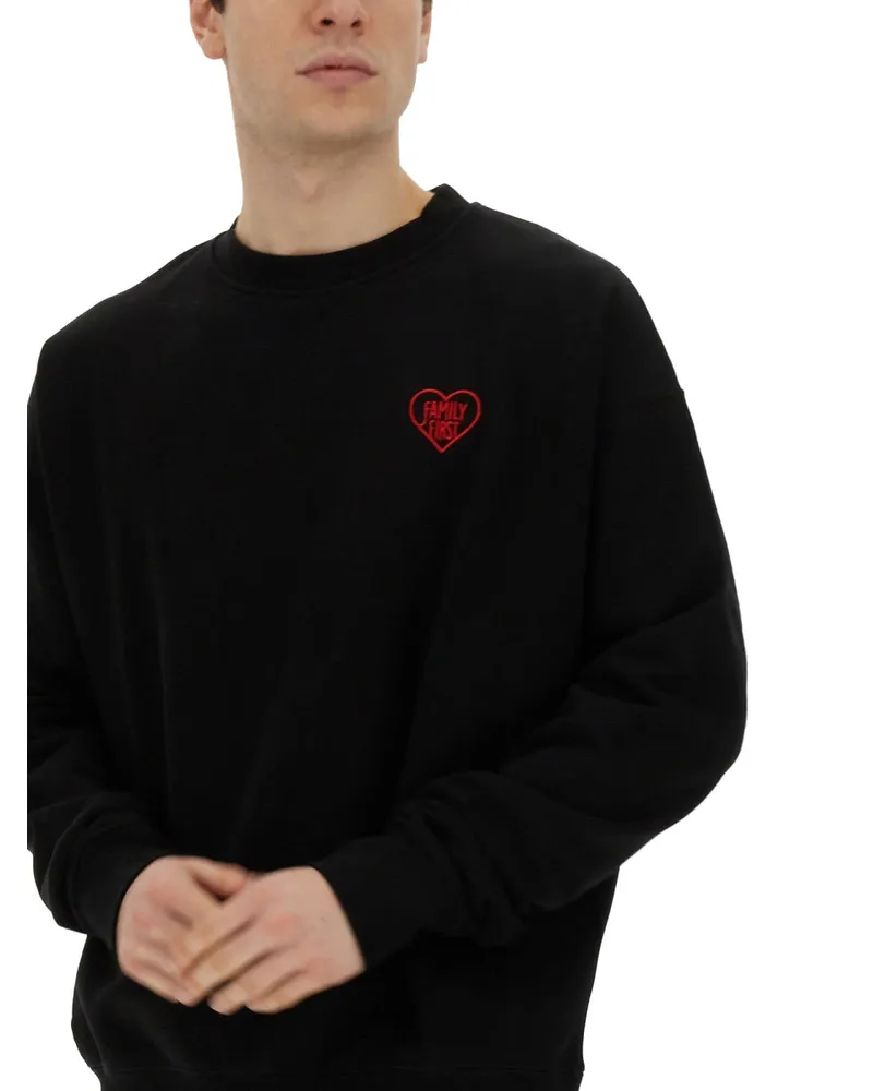 Family First Heart Embroidered Sweatshirt — Black Black