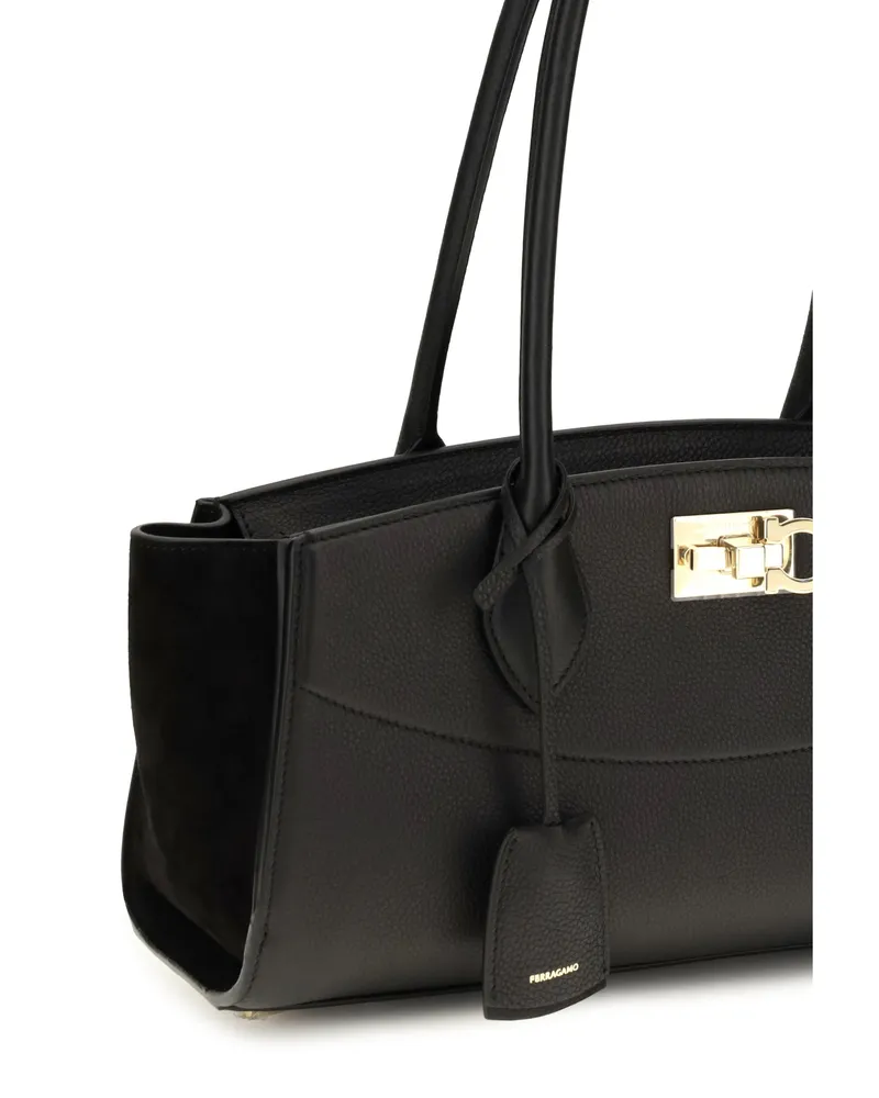 Ferragamo Women's Shoulder Bag Studio Soft East West Black Calf Leather Black