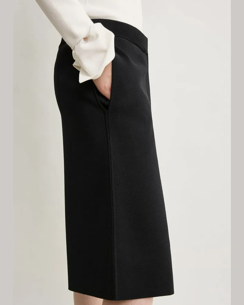 Totême Bermudas — Black Black