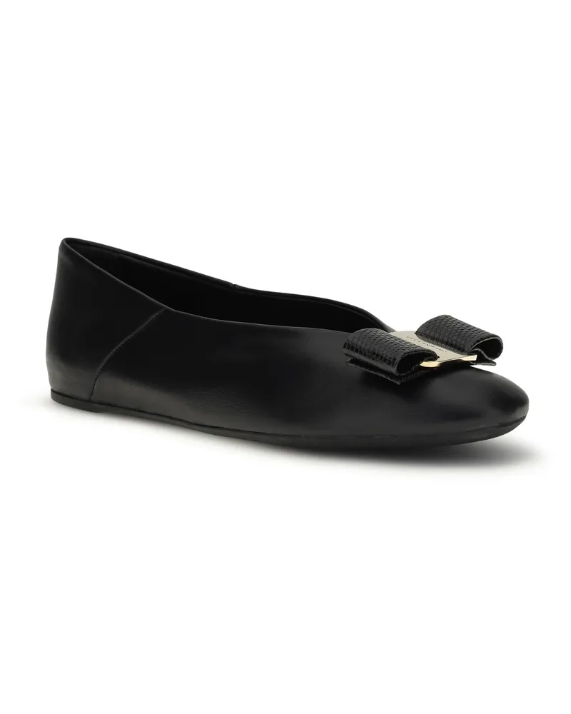Ferragamo Women's Vara Bow Ballerinas Black Calf Leather Bos Taurus Flat Shoes Black