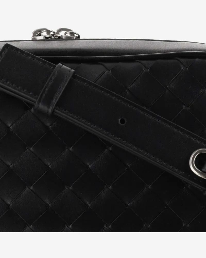 Bottega Veneta Men's Intrecciato Medium Camera Bag Black Calfskin Leather Messenger Black
