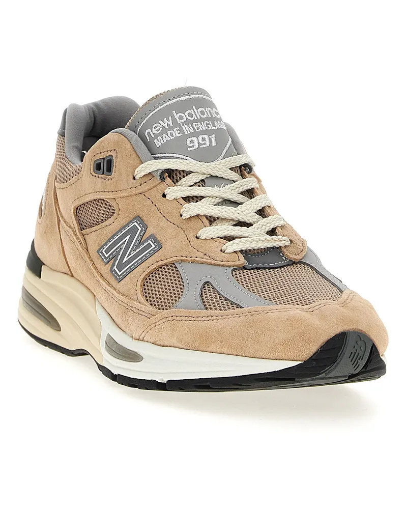 New Balance Sneaker — Tan Tan