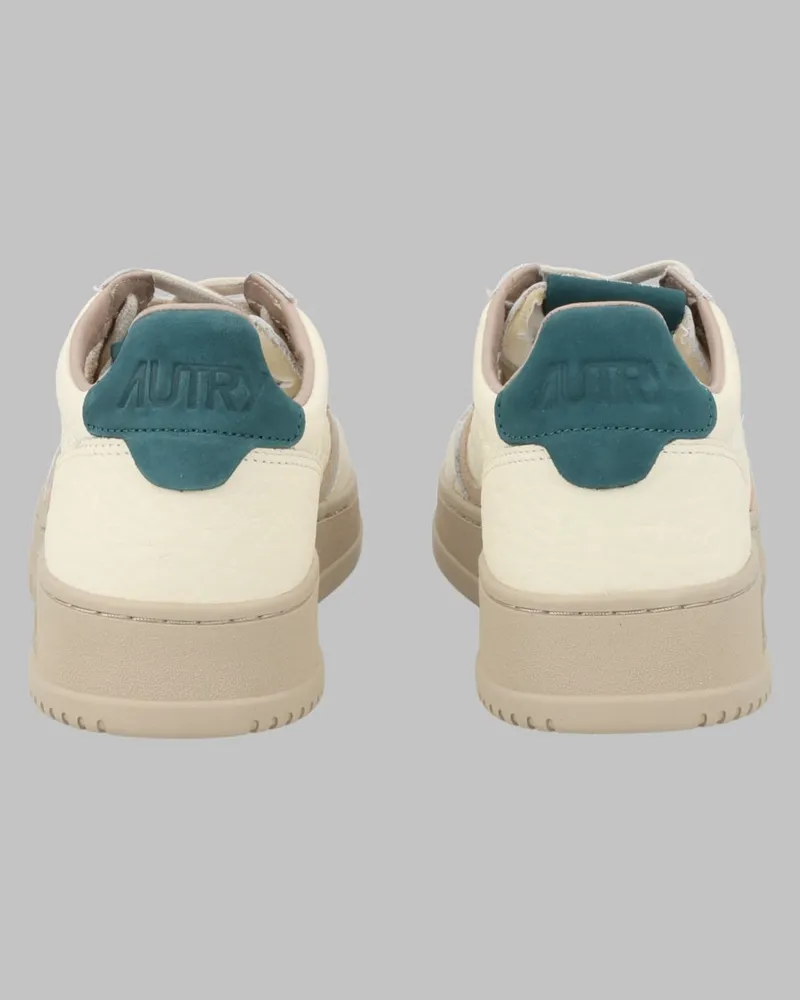 AUTRY Medalist Low Sneaker — Beige Beige