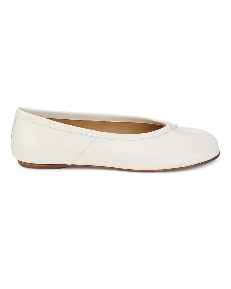 Maison Margiela Women's Ballerina Shoes Tabi White Calfskin 