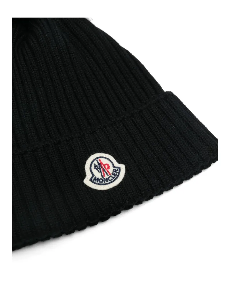 Moncler M1131 Ribbed Merino Wool Beanie — Black Black
