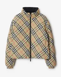 Burberry Wendbare wattierte Nylonjacke in Check Sand