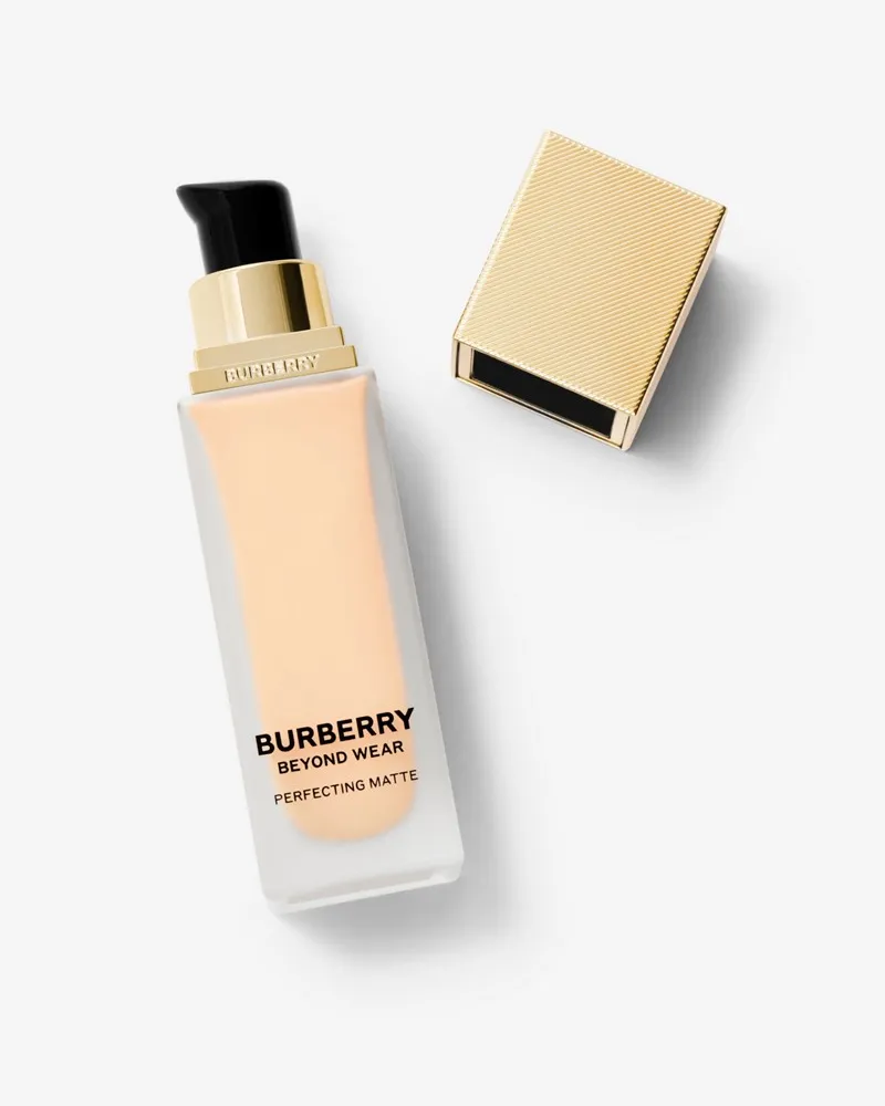 Burberry Beyond Wear Perfecting Matte Foundation - 10 Fair Warm 