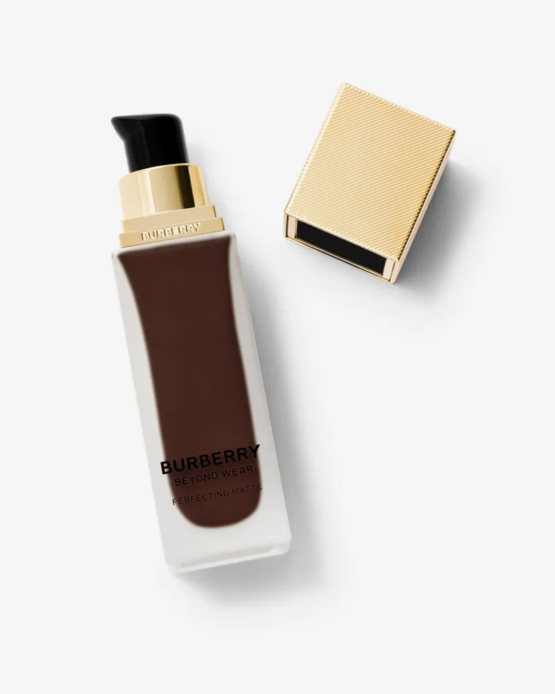 Burberry Beyond Wear Perfecting Matte Foundation - 150 Deep Neutral 150