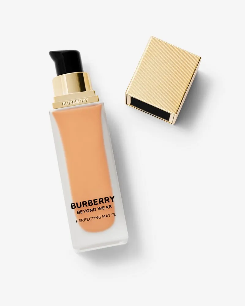 Burberry Beyond Wear Perfecting Matte Foundation - 60 Medium Neutral 