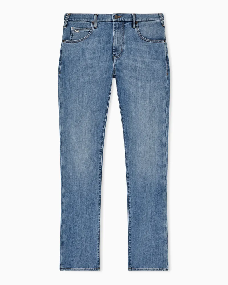 Emporio Armani J45 regular fit jeans in 11.5 oz comfort washed denim Blau