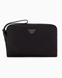 Emporio Armani Travel Essential Mittelgroßes Beauty Case aus Recyceltem Nylon Schwarz