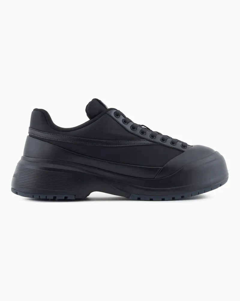 Emporio Armani Sneaker aus Nylon und Leder Schwarz