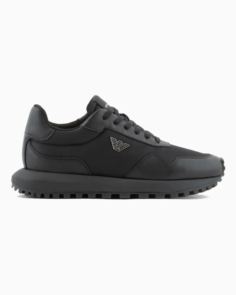 Emporio Armani Sneaker aus recyceltem Nylon, mit Details aus wiederaufbereitetem Saffiano Schwarz